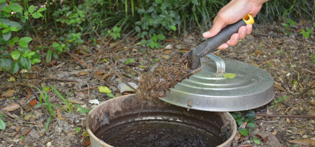 how-to-make-a-compost-inside-view